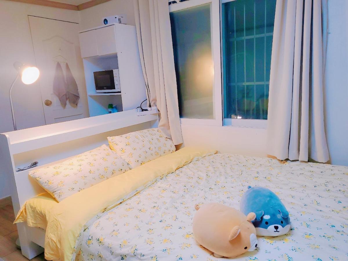 Jenny House Hotel Seoul Bagian luar foto